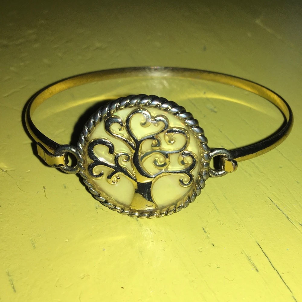 Family Tree Bracelet & Matching Earrings